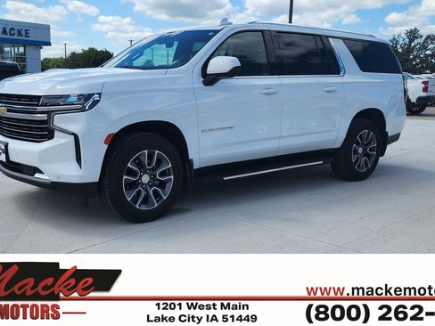 Used 2023 Chevrolet Suburban LT AWD/4WD image 1