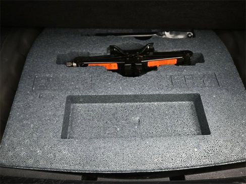 Used 2024 Nissan Altima 2.5 SR w/ SR Premium Package image 14