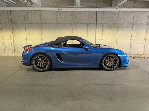 Used 2016 Porsche Boxster Spyder image 12