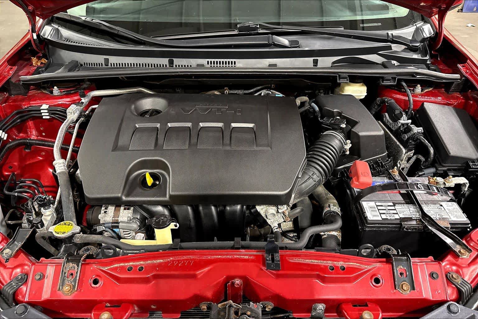 Used 2015 Toyota Corolla LE FWD image 31