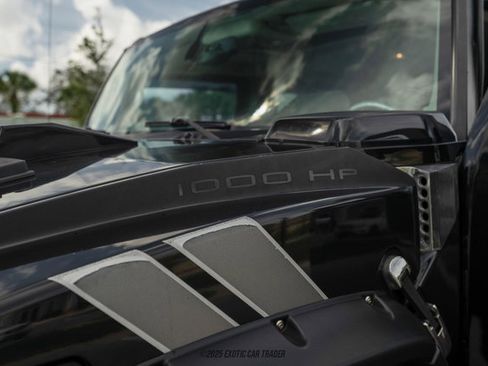 Used 2004 HUMMER H2 w/ Preferred Equipment Group image 95