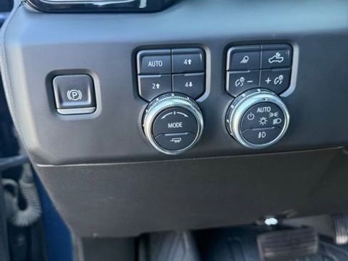 Used 2022 GMC Sierra 1500 Denali w/ Denali Reserve Package image 16