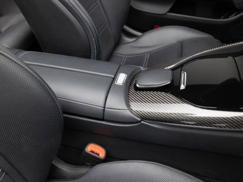 Used 2022 Mercedes-Benz SL 63 AMG 4MATIC w/ AMG Aerodynamic Package image 18
