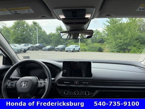 Used 2026 Honda HR-V EX-L image 32