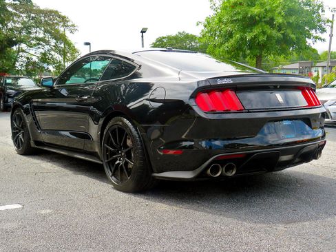 Used 2016 Ford Mustang Shelby GT350 w/ Technology Package image 9