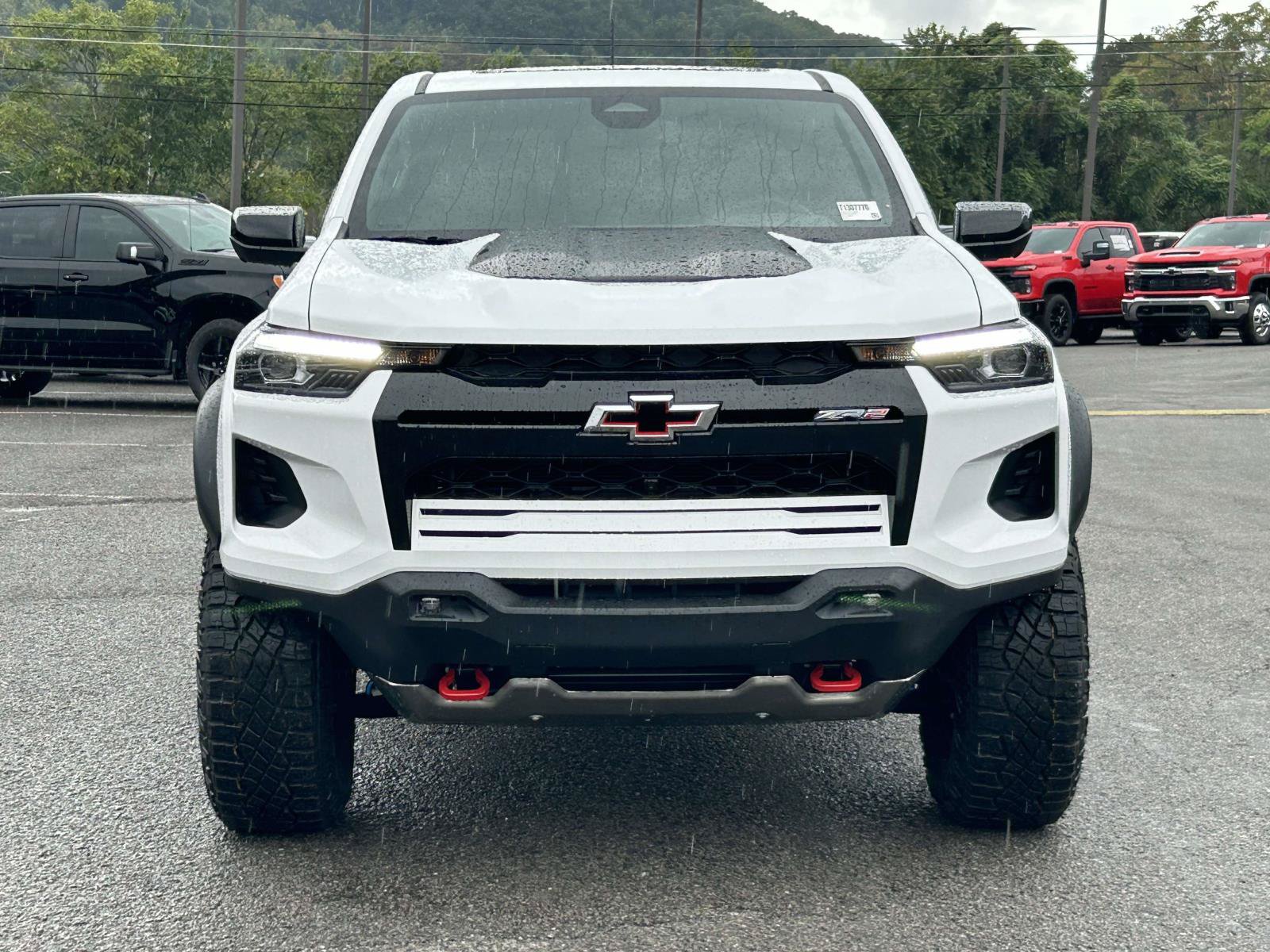 New 2026 Chevrolet Colorado ZR2 w/ Technology Package AWD/4WD image 2