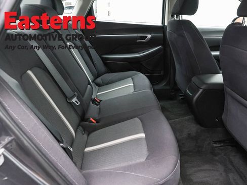 Used 2025 Hyundai Sonata SEL FWD image 23