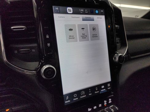 Used 2024 RAM 2500 Laramie w/ Night Edition image 54