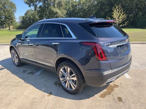 Used 2025 Cadillac XT5 Premium Luxury image 3