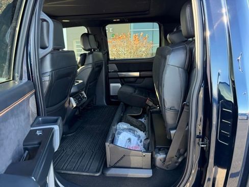 Used 2024 Ford F250 Platinum image 22