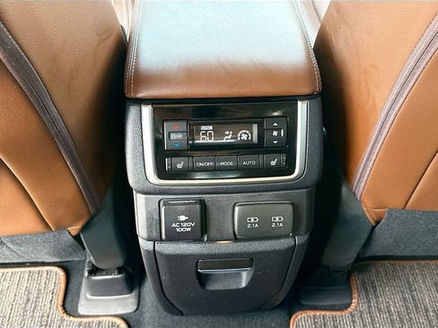 Used 2020 Subaru Ascent Touring w/ Popular Package #2A AWD/4WD image 21