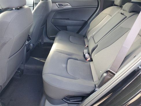 New 2025 Kia Sportage LX image 20