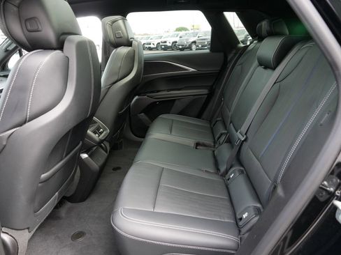 Used 2024 Cadillac Lyriq Sport AWD/4WD image 15
