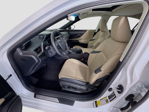 Certified 2021 Lexus ES 350 w/ Premium Package image 19