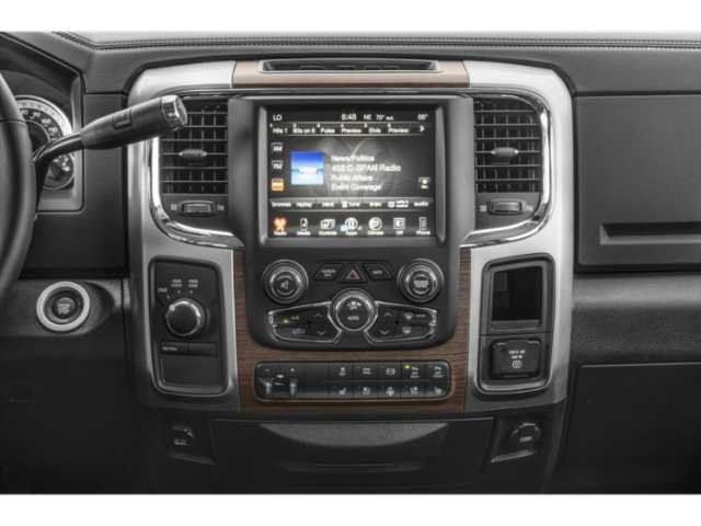 Used 2018 RAM 2500 Laramie w/ Sport Appearance Group AWD/4WD image 7