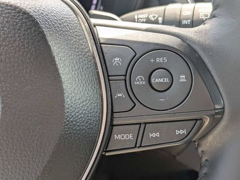 Used 2026 Toyota Corolla Cross AWD Hybrid w/ Moonroof Package image 28