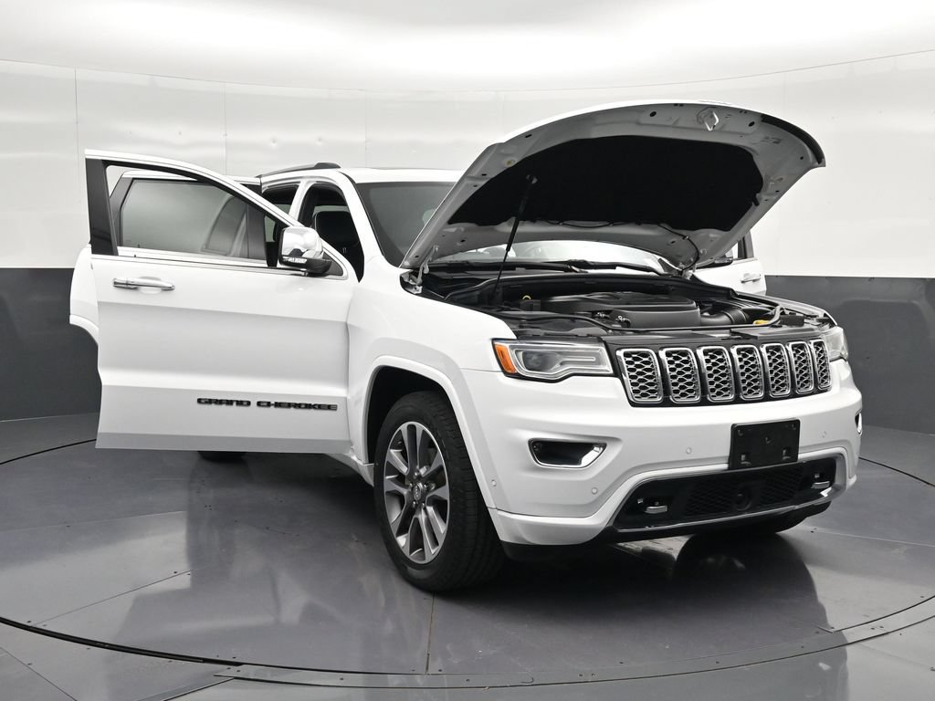 Used 2017 Jeep Grand Cherokee Overland w/ Jeep Active Safety Group RWD image 35