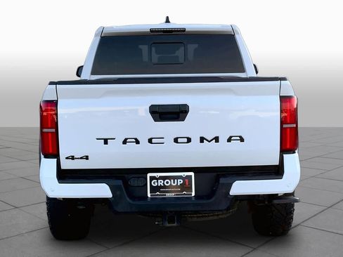 Used 2024 Toyota Tacoma TRD Off-Road w/ TRD Off Road Upgrade Package AWD/4WD image 5
