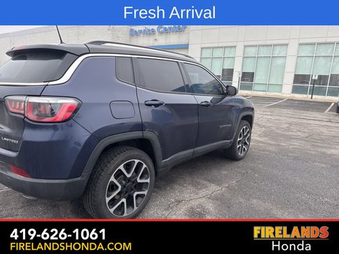 Used 2018 Jeep Compass Limited w/ Navigation Group image 3