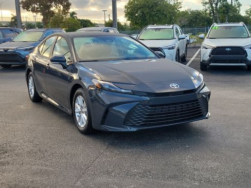 Used 2026 Toyota Camry LE image 3