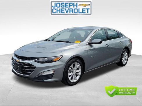 Used 2024 Chevrolet Malibu LT FWD image 2