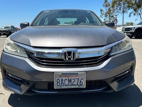 Used 2017 Honda Accord EX-L image 3