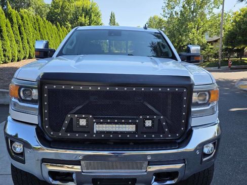 Used 2015 GMC Sierra 2500 SLT image 2