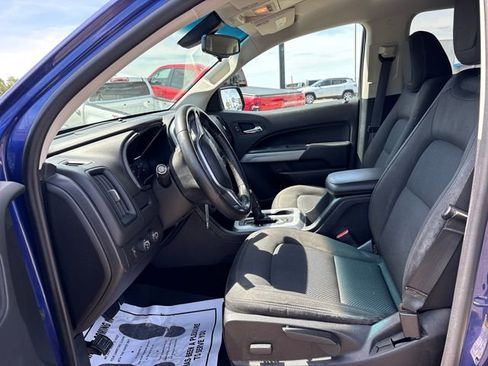 Used 2017 Chevrolet Colorado LT w/ LT Convenience Package AWD/4WD image 8