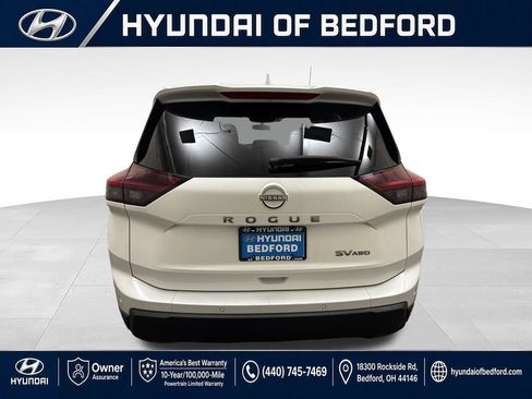 Used 2024 Nissan Rogue SV AWD/4WD image 8