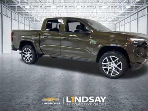 Used 2023 Chevrolet Colorado Z71 w/ Z71 Convenience Package 2 image 2