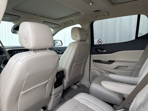 Used 2020 GMC Acadia Denali w/ Denali Ultimate Package image 26