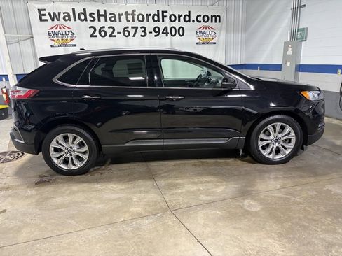 Used 2020 Ford Edge Titanium w/ Class II Trailer Tow Package image 9