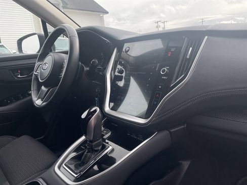 Used 2025 Subaru Outback Premium w/ Popular Package #1A image 11