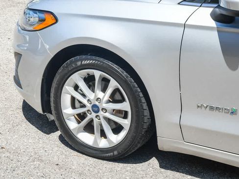 Used 2019 Ford Fusion SE FWD image 10