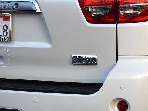Used 2013 Toyota Sequoia Platinum AWD/4WD image 17