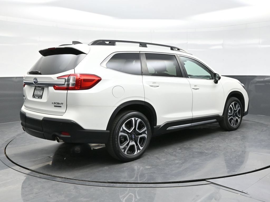 Used 2023 Subaru Ascent Limited AWD/4WD image 7