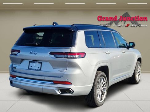 New 2025 Jeep Grand Cherokee L Summit AWD/4WD image 5