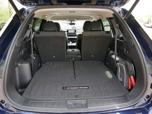 Used 2022 Mitsubishi Outlander SE AWD/4WD image 10