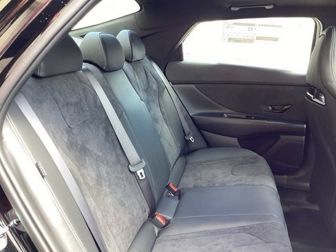 New 2026 Hyundai Elantra N FWD image 16