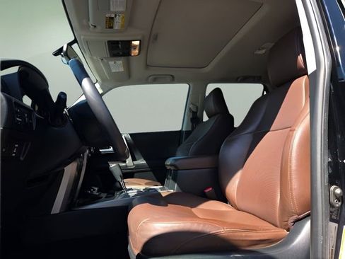 Used 2019 Toyota 4Runner Limited image 9