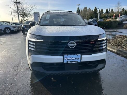 New 2025 Nissan Kicks SR w/ Illumination Package image 2