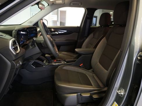 Certified 2025 Chevrolet TrailBlazer LS w/ LS Convenience Package image 10