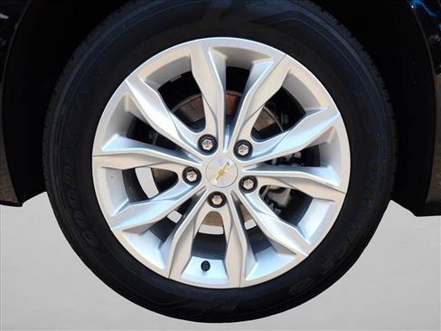 Used 2024 Chevrolet Malibu LT FWD image 7