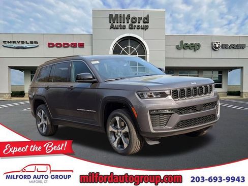 New 2026 Jeep Grand Cherokee L Limited AWD/4WD image 1