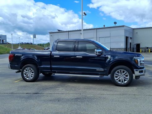 Used 2025 Ford F150 Lariat w/ Equipment Group 502A High AWD/4WD image 2