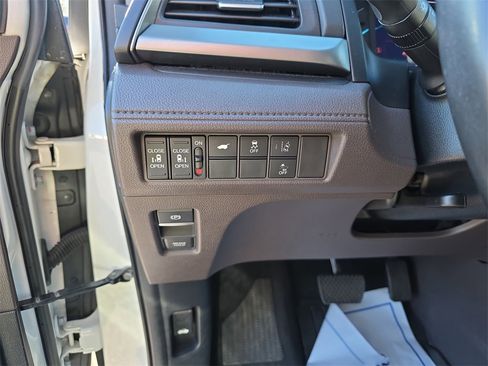 Used 2018 Honda Odyssey EX-L image 21