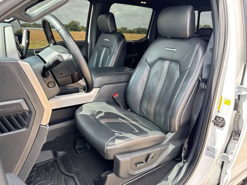 Used 2022 Ford F250 Platinum w/ FX4 Off-Road Package AWD/4WD image 11