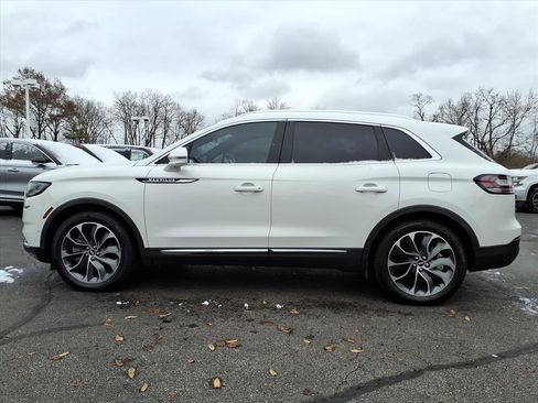 Used 2022 Lincoln Nautilus Reserve w/ Equipment Group 201A image 4