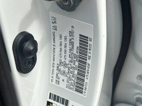 Certified 2023 Toyota Tacoma SR5 w/ Technology Package AWD/4WD image 34
