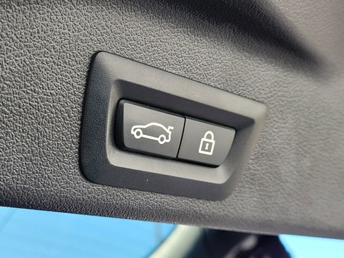 Used 2023 BMW X5 xDrive40i w/ Premium Package image 9